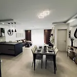 아파트 Oaks - Garage Included And Close To *