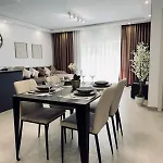Oaks - Garage Included And Close To 마르사스칼라