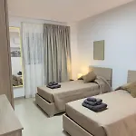 Oaks - Garage Included And Close To 아파트 *